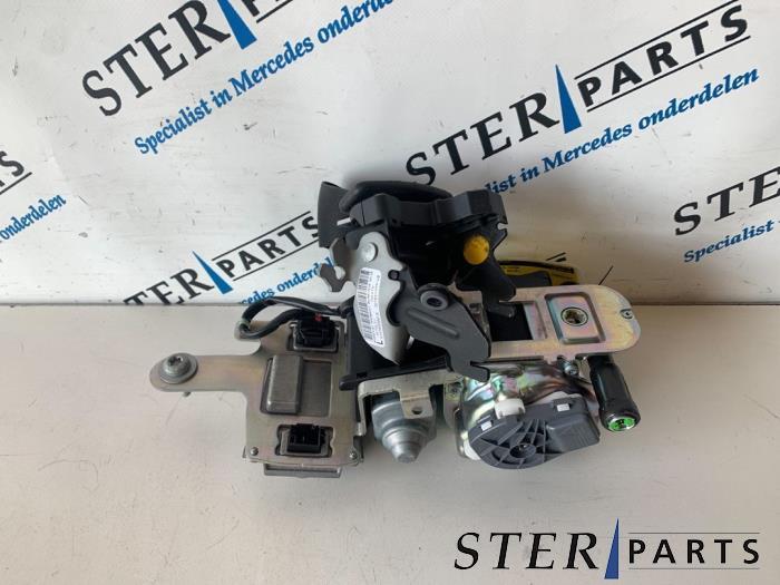 Veiligheidsgordel links-voor van een Mercedes E-Klasse, Gebruikt, -, Ophalen of Verzenden, -