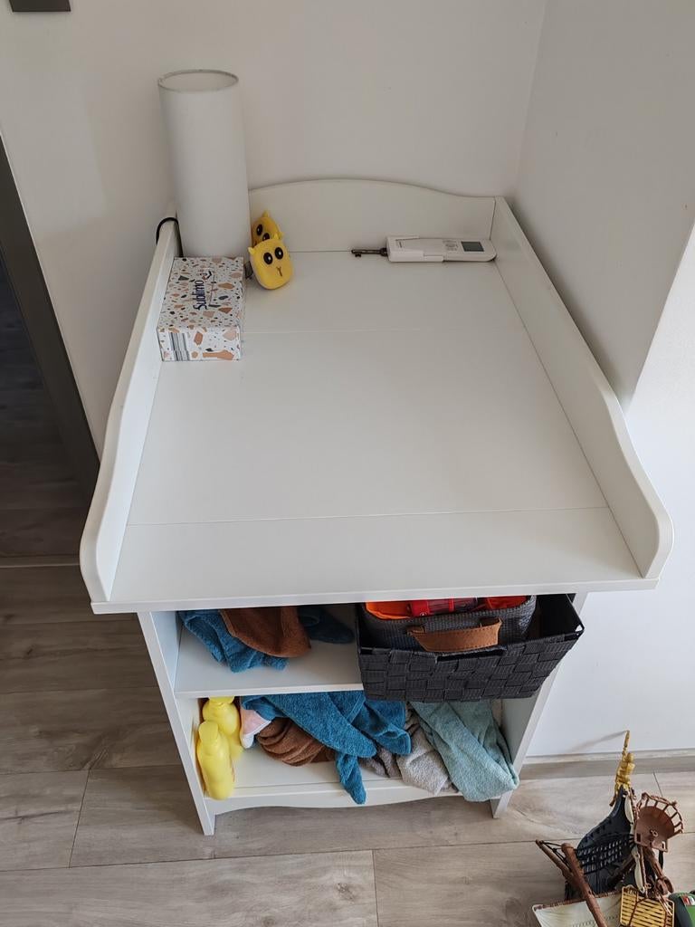Verzorgingstafel Ikea, Kinderen en Baby's, Kinderkamer | Commodes en Kasten, Ophalen