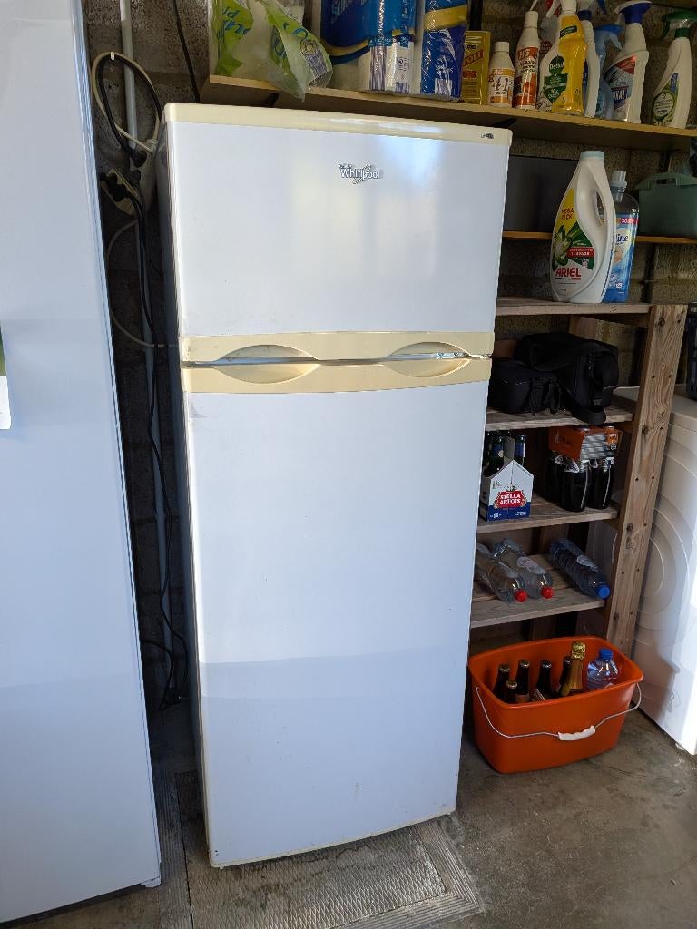 frigo congelateur, Electroménager, Réfrigérateurs & Frigos, Enlèvement, 45 à 60 cm, Avec compartiment congélateur, 120 à 140 cm