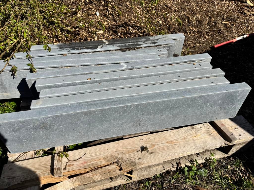 Blauwe hardsteen dorpels, Enlèvement, Comme neuf