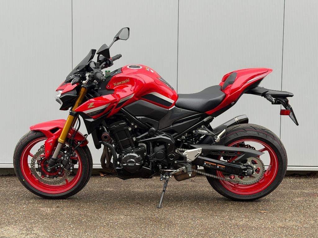Kawasaki Z 900 Édition Performance / Akrapovic / Carbone--A2, Entreprise, Plus de 35 kW, 948 cm³, Permis Moto A2 minimum