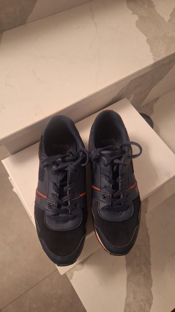 Baskets bleues BOSS  35., Kinderen en Baby's, Babykleding | Schoentjes en Sokjes