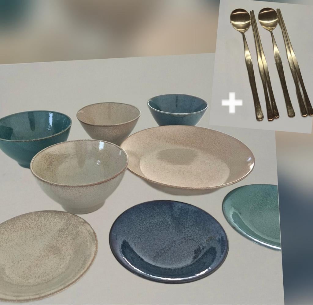 Koreaanse serviesset + bijpassend bestek, Huis en Inrichting, Gebruikt, Keramiek, Ophalen of Verzenden, Overige stijlen