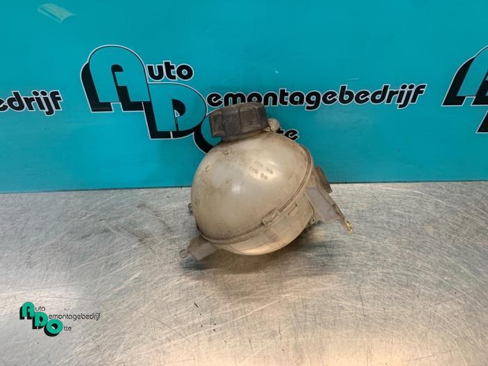 Réservoir d'expansion d'un Peugeot Partner (Partner 08-), -, 3 mois de garantie, Utilisé, -