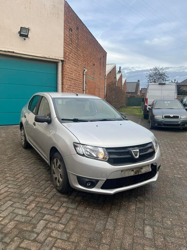 Dacia Logan 2016 1.2 essence 141 000 km Approuvé !, Autos, Argent ou Gris, Achat, Euro 6, Entreprise