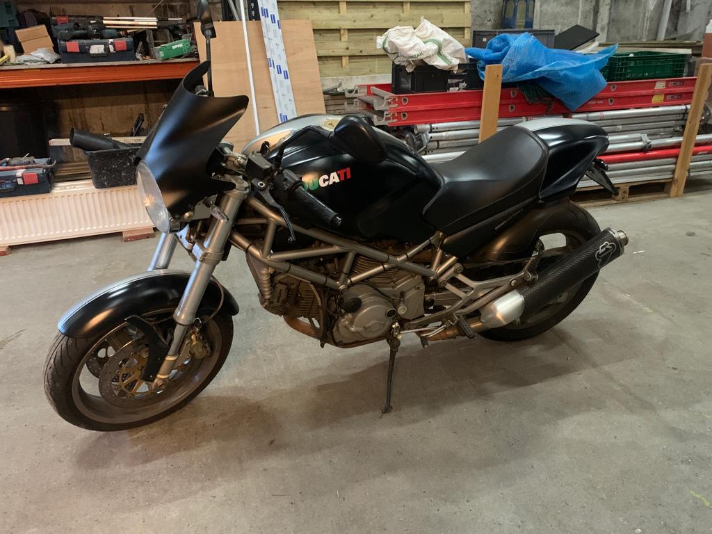 Ducati monster 800i