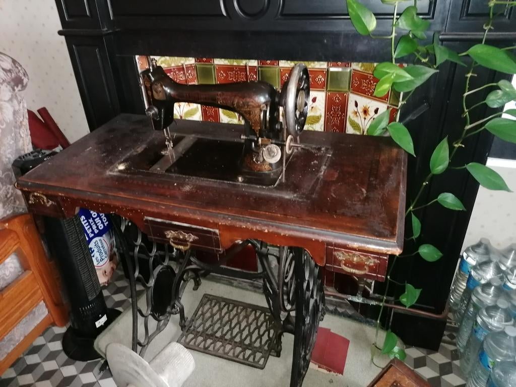 Machine a coudre, Antiquités & Art, Enlèvement