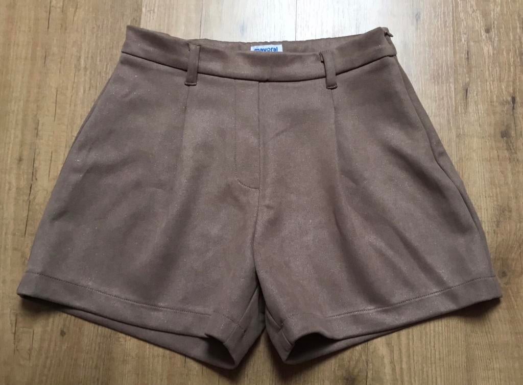 Mayoral, leuke short maat 14, Ophalen of Verzenden, Zo goed als nieuw