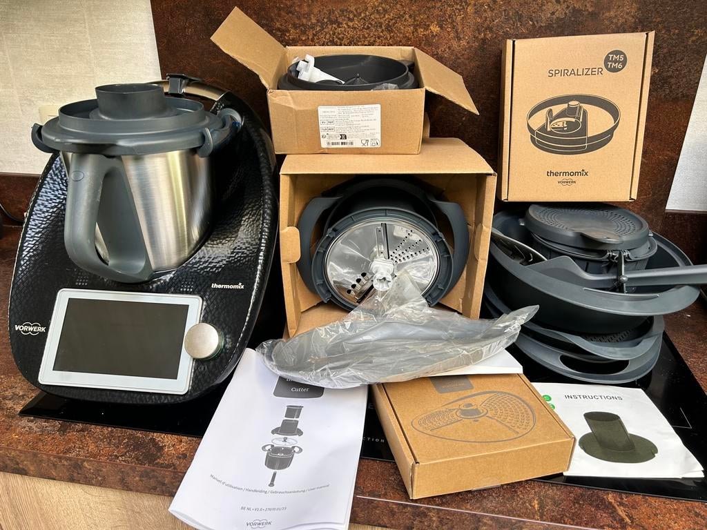 thermomix 6, Elektronische apparatuur, Keukenmixers, Ophalen of Verzenden, Zo goed als nieuw