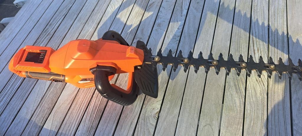 💯💯Als nieuw, 2 maal gebruikt heggeschaar power plus 51 cm, Tuin en Terras, Heggenscharen, Ophalen, Accu