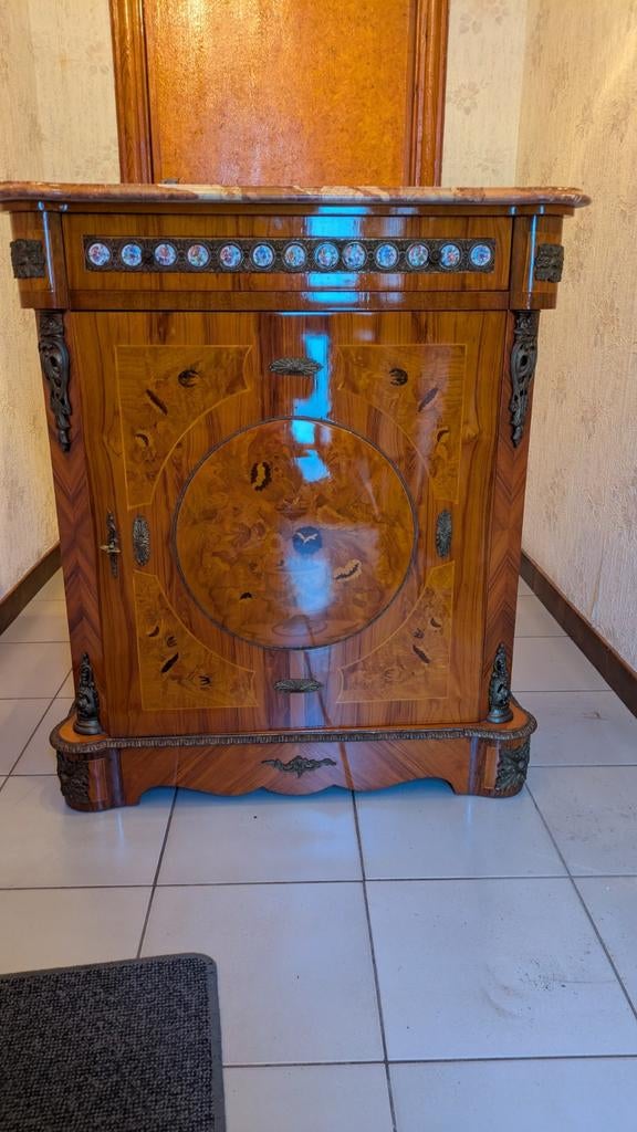 French Marquetry Commode, Antiek en Kunst, Antiek | Meubels | Kasten, Ophalen