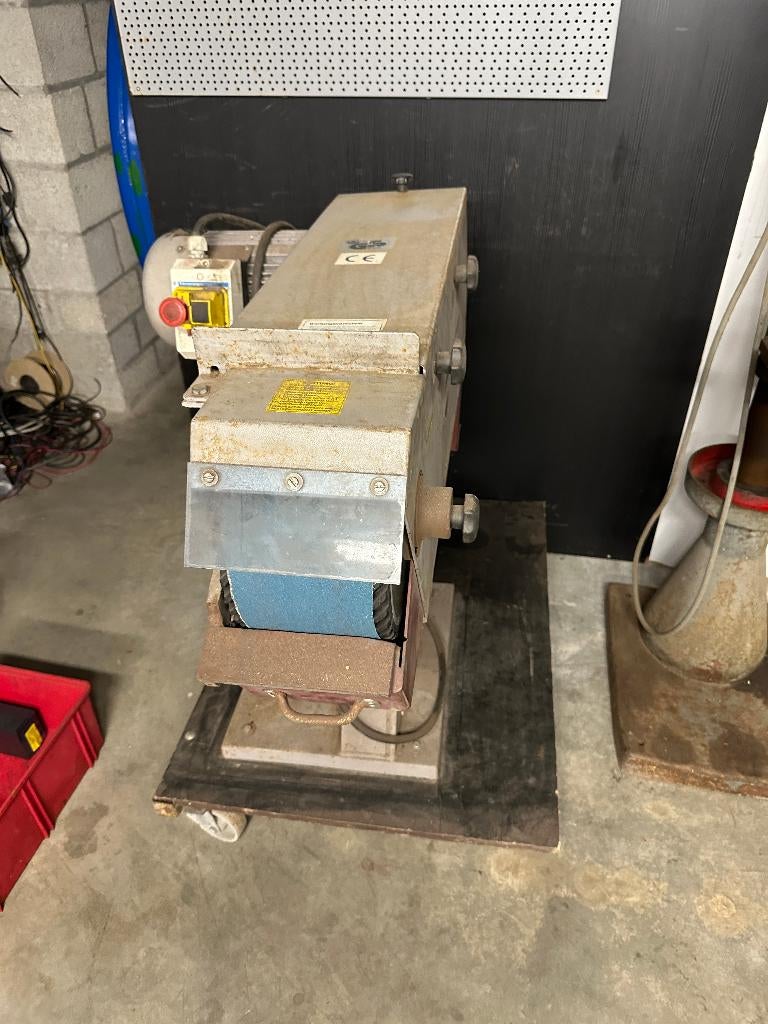 bandschuurmachine 150 x 2000, Doe-het-zelf en Bouw, Gereedschap | Schuurmachines, Ophalen, Bandschuurmachine