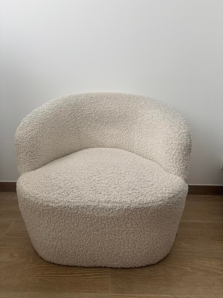 Zitstoel+ Opbergdoos Bouclestof, Huis en Inrichting, Ophalen, Zo goed als nieuw