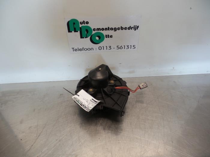 Moteur de ventilation chauffage d'un Opel Corsa (Corsa C 00-, -, Opel, 3 mois de garantie, Utilisé