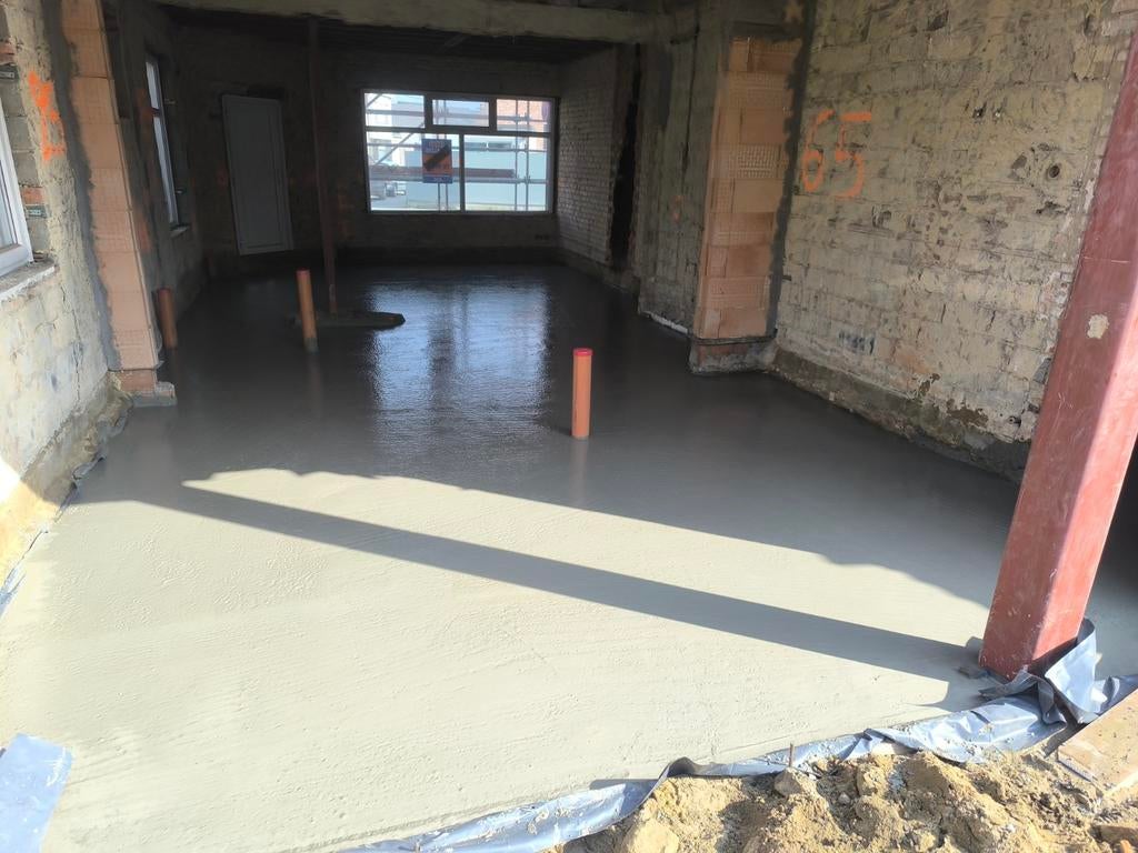 Grond afbraakwerken Dakwerken plaatsen steun balken teras op, Enlèvement