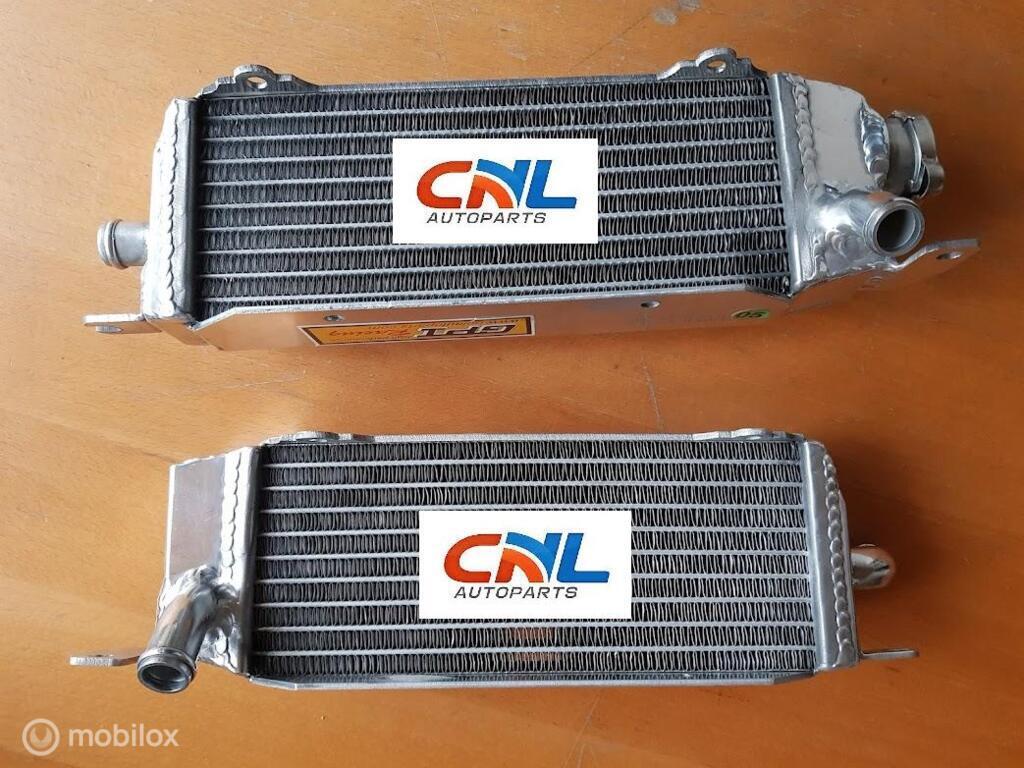 Radiateur SUZUKI RM125 1986 1987 1988 & RM250 1986 1987, Motoren, Onderdelen | Kawasaki, Nieuw, Ophalen of Verzenden