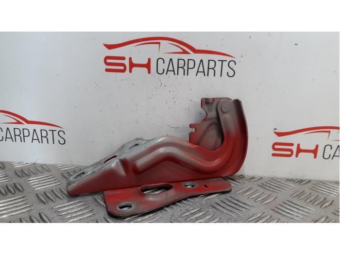 Charnière capot d'un Seat Ibiza, Autos : Pièces & Accessoires, Autres pièces automobiles, Seat, Utilisé, 3 mois de garantie, Enlèvement ou Envoi