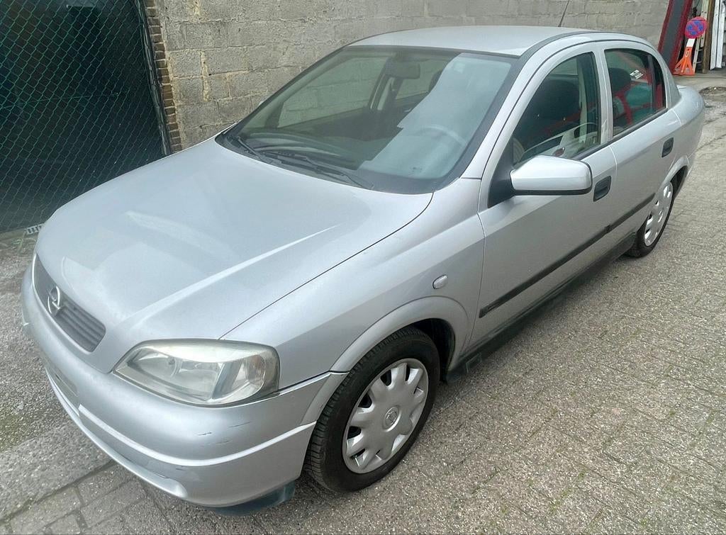 Opel Astra 1.4 benzine gekeurd v.vk., Auto's, Opel, Particulier, Astra, ABS, Airbags, Alarm, Boordcomputer, Centrale vergrendeling