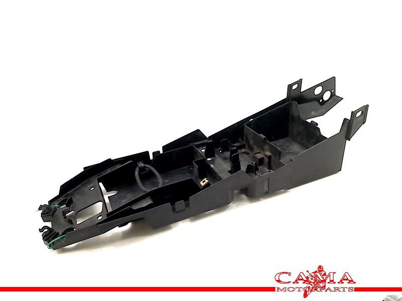 BAC A BATTERIE FZ 1 2006-2009 (FZ1 FAZER) (2D1-8212B), Motos, Pièces | Yamaha, Dhr. S. di Majo, Utilisé, Info@cama-motorparts.nl