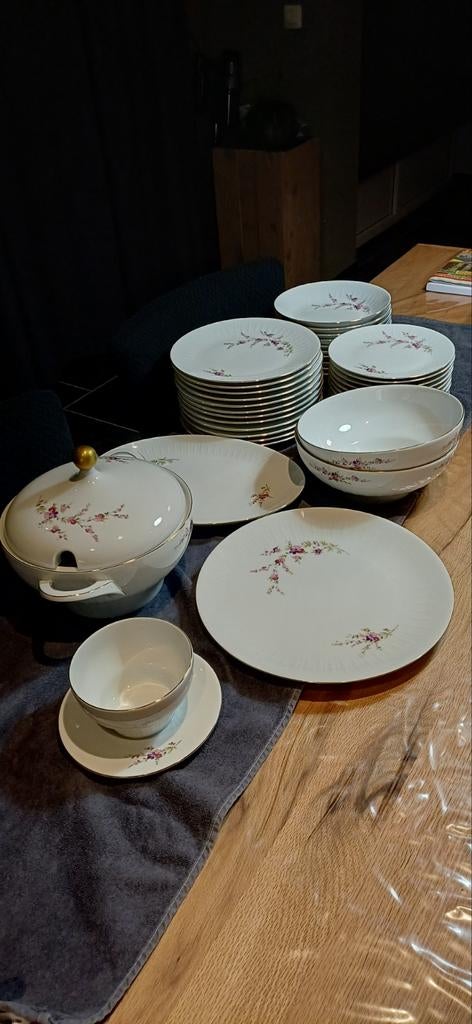 Porselein servies, Ophalen