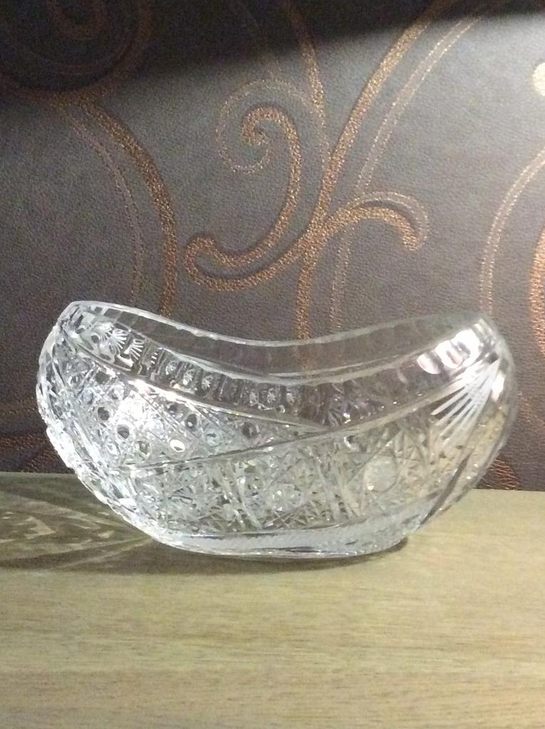 Kristallen bowl, Ophalen