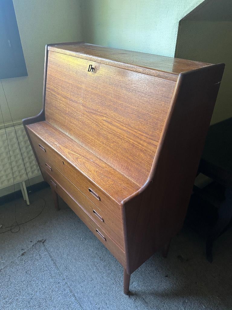 Secrétaire Danois vintage 1960 Arne Wahl Iversen, Enlèvement, Utilisé