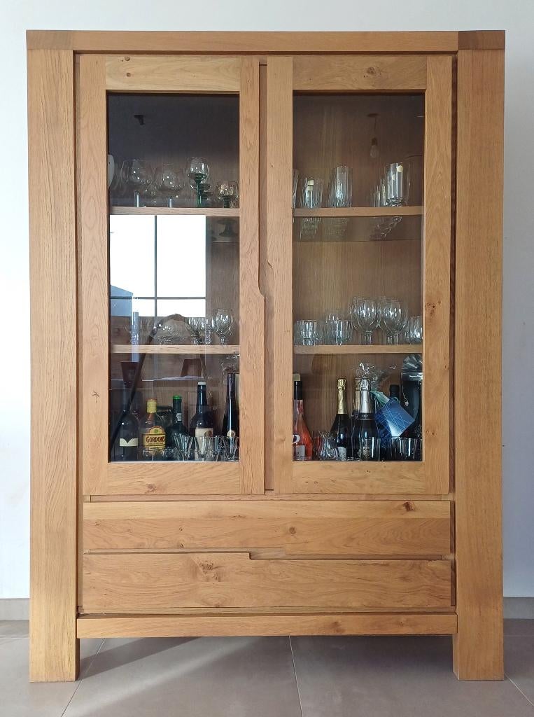 Vitrine en bois massif, Enlèvement