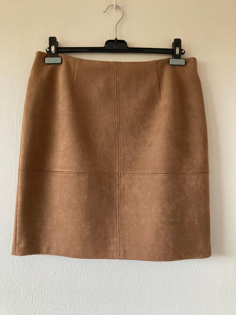 Bruine rok in daim (gevoerd), Comma, maat 40 L=50 cm, Kleding | Dames, Rokken, Maat 38/40 (M), Bruin, Ophalen of Verzenden, Zo goed als nieuw