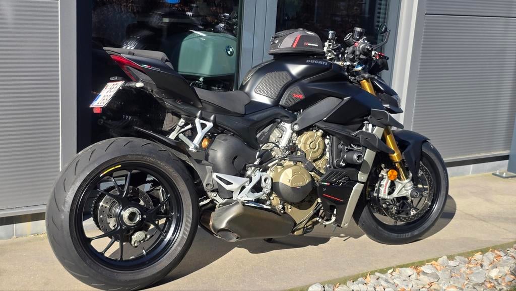 Streetfighter V4S '21 als nieuw, perfect, +€5000 opties