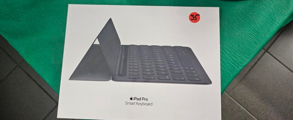 Apple toetsenbord, Computers en Software, Toetsenborden, Ophalen of Verzenden