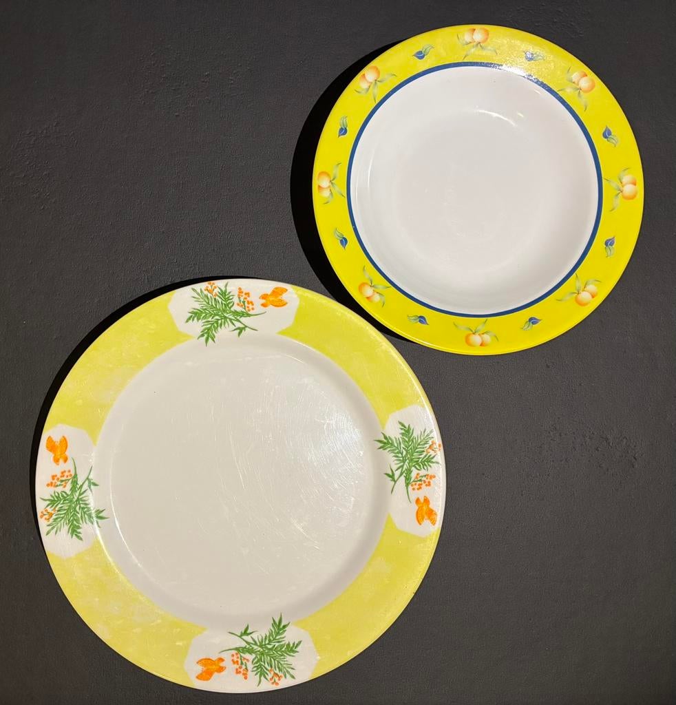 Assiettes en plastique, Caravanes & Camping, Enlèvement ou Envoi, Comme neuf