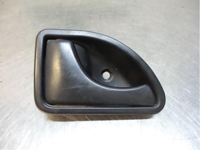 Portiergreep 2Deurs links van een Renault Kangoo (Kangoo 01-, Gebruikt, -, Renault, -