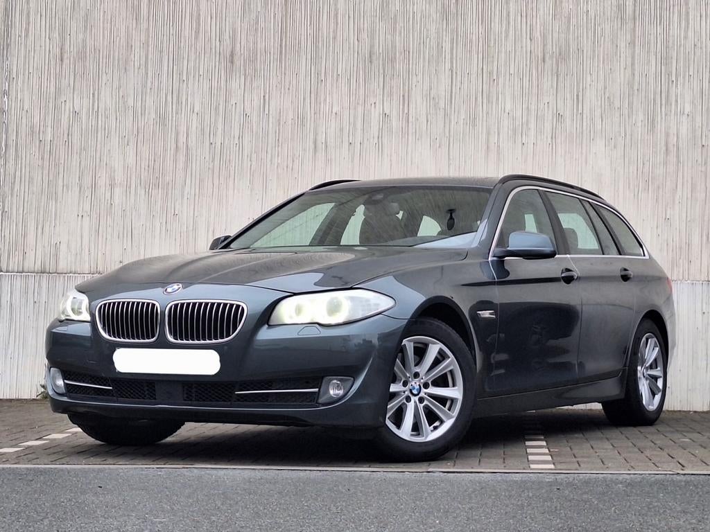 BMW 520D /BOITE AUTOMATIQUE/TOIT PANO/CUIR/LED/XÉNON/CARNET/, Autos, Cuir, Euro 5, USB, Entreprise