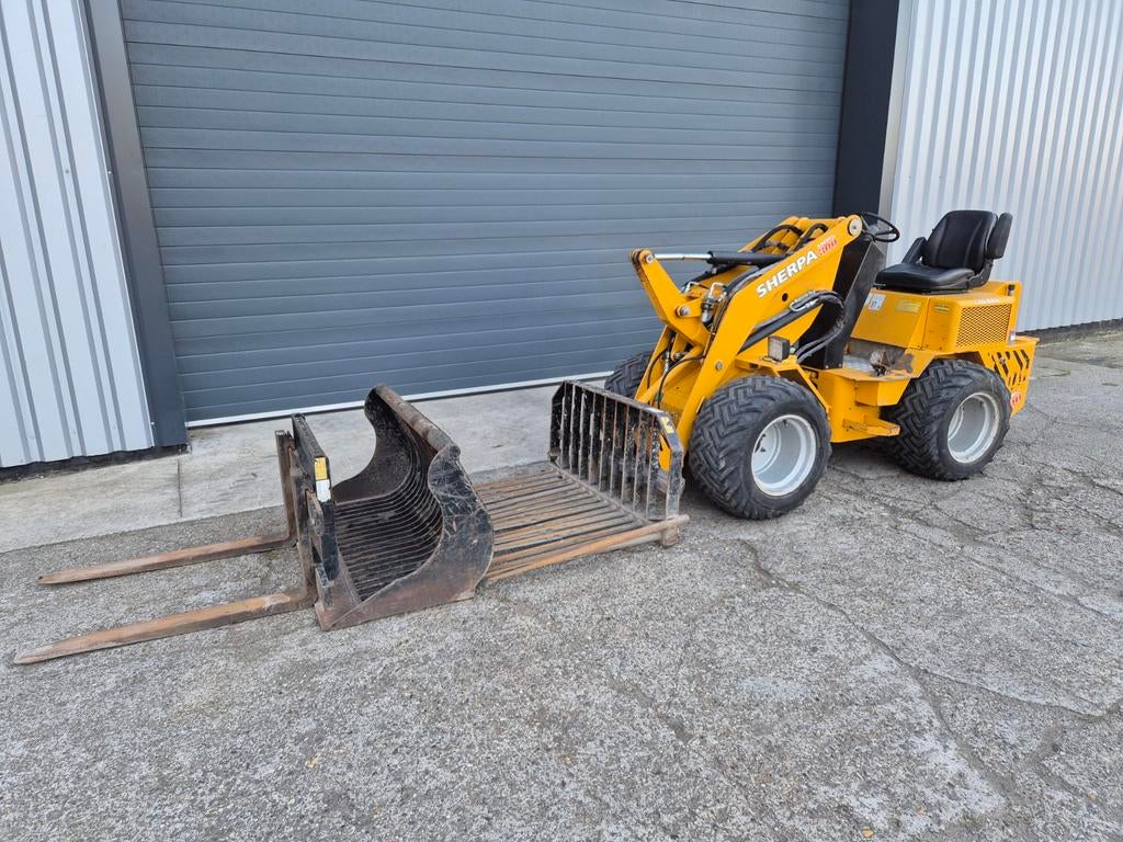 Pelle/chargeuse sur pneus Sherpa 300, Articles professionnels, Enlèvement