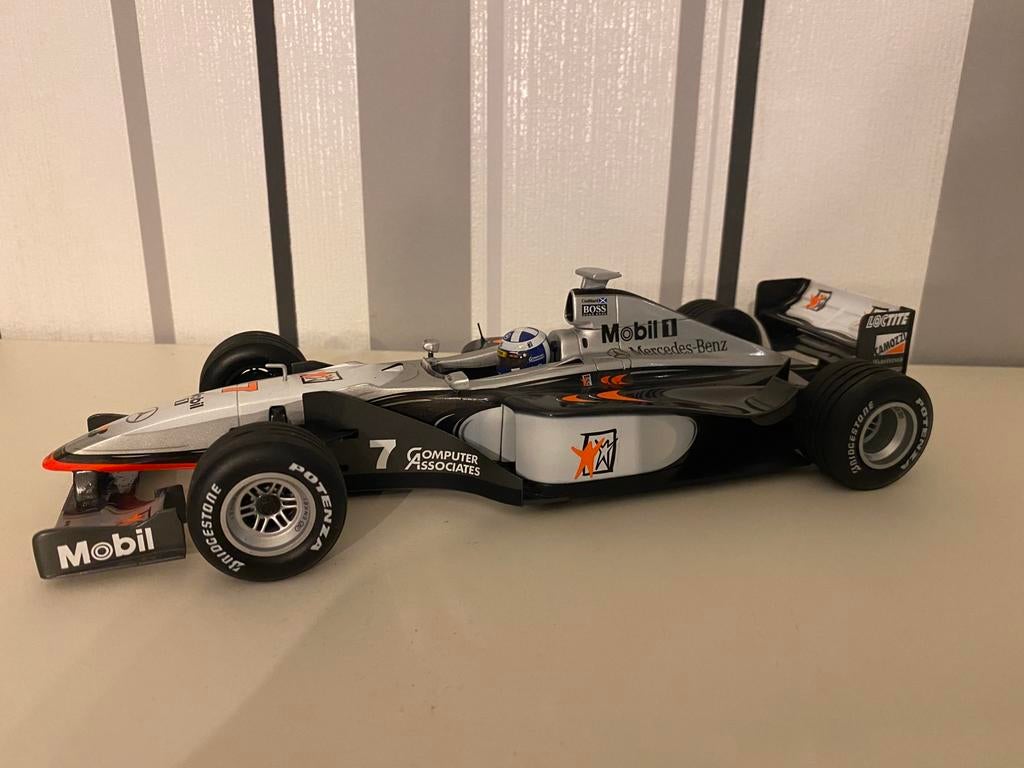 F1 Mc laren /Mercedes MP4/13 (1998) 1/18, Hobby & Loisirs créatifs, Modélisme | Radiocommandé & Téléguidé | Voitures, Enlèvement