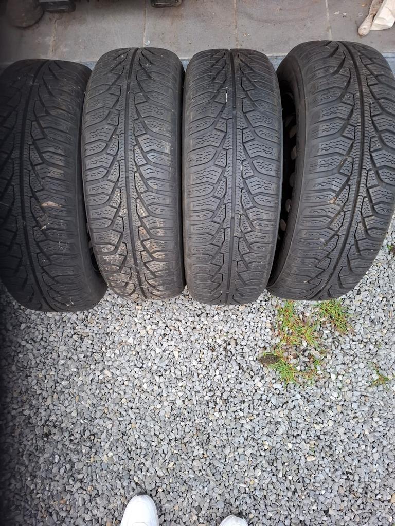 4 pneus hiver sur jantes tôles, Autos : Pièces & Accessoires, Pneus & Jantes, 15 pouces, Pneus et Jantes, Pneus hiver, Véhicule de tourisme