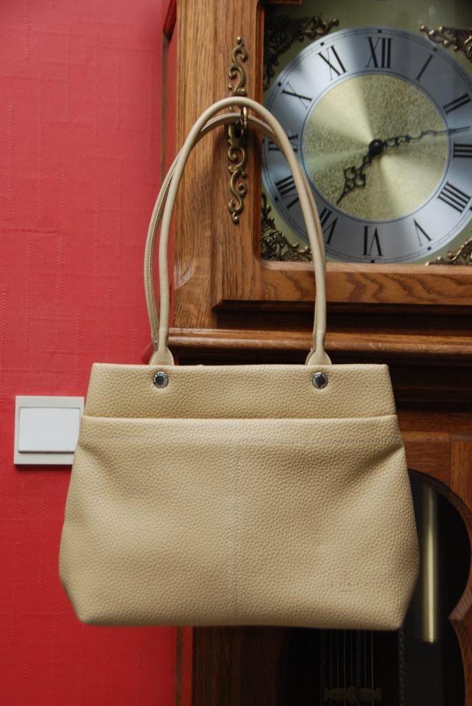 Sac à mains " bever's Paris" beige NEUF! Idée cadeau!, Bijoux, Sacs & Beauté, Sacs | Sacs Femme, Enlèvement ou Envoi, Neuf, Beige