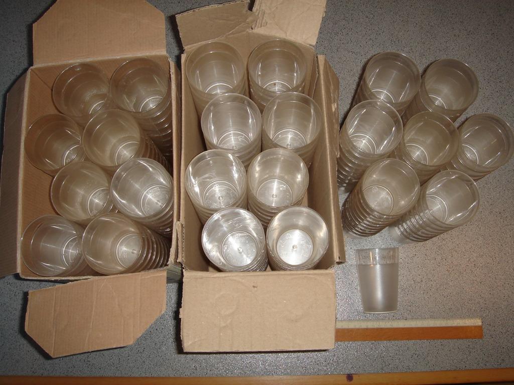 250 harde plastic bekers, Ophalen, Gebruikt, Glas of Glazen