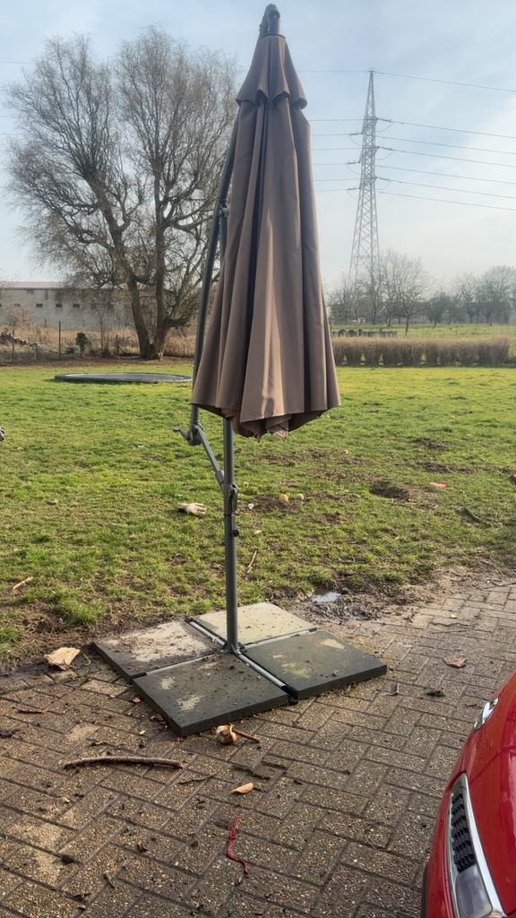 Zweefparasol met stenen, Enlèvement, Comme neuf, Parasol flottant