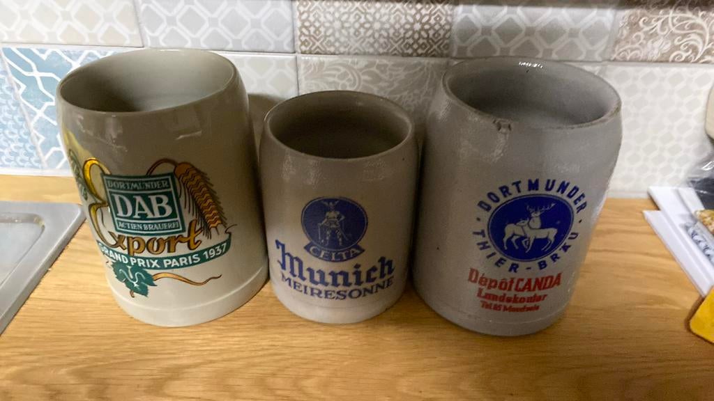 Bierpotten landskouter Parijs grand prix Meiresonne, Verzamelen, Biermerken, Ophalen of Verzenden, Zo goed als nieuw