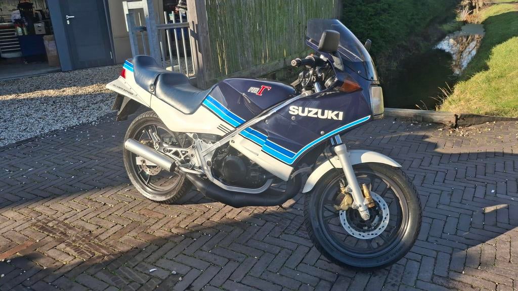 Suzuki rg250 1987 2takt 2 cilinder, Motoren, Particulier