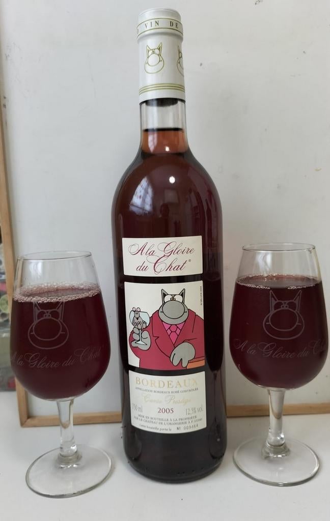 Bouteille de vin collection Le Chat de Geluck + 2 verres, Collections, Enlèvement, Comme neuf