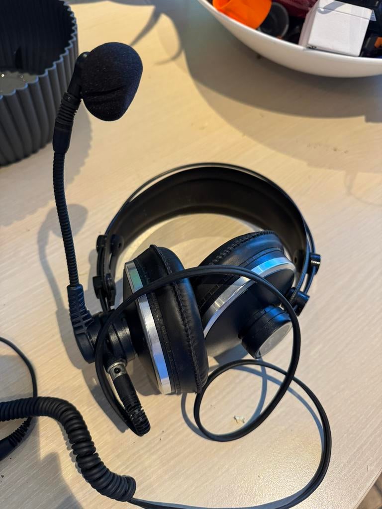 Super casque pro avec micro AKG HSD271, Enlèvement ou Envoi, Comme neuf