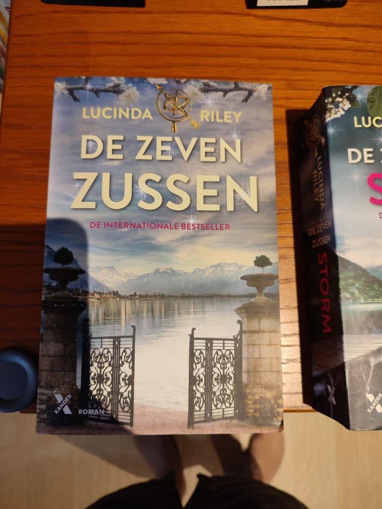 De zeven zussen. 3 eerste delen In mooie staat . 6€/boek., Boeken, Romans, Ophalen
