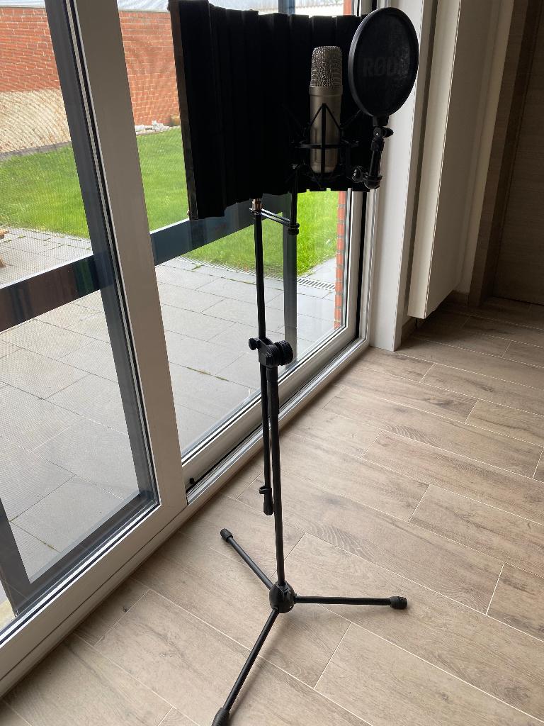 NT1-A Rode incl statief/popfilter/studio sound demper, Muziek en Instrumenten, Ophalen, Zo goed als nieuw, Studiomicrofoon