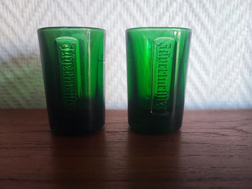Verres à liqueur Jägermeister verts (2 pièces disponibles), Collections, Enlèvement ou Envoi, Comme neuf