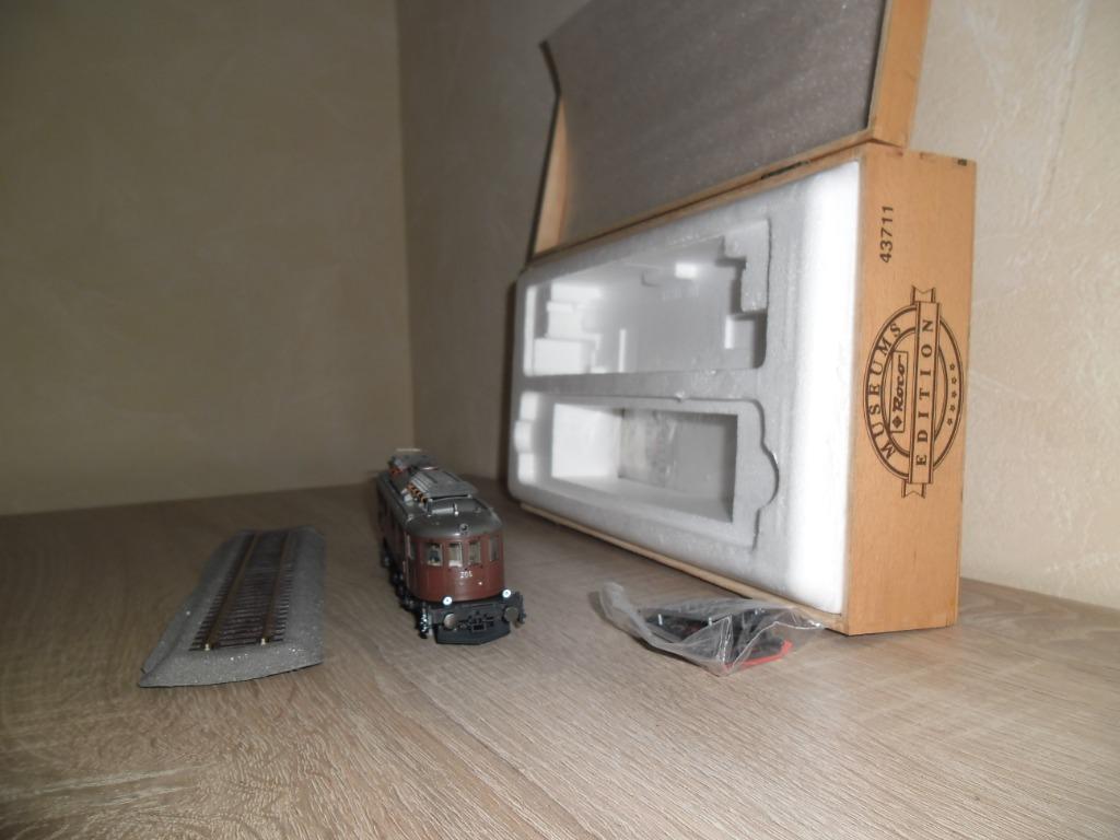 CROCO 43711 LOCOMOTIEF MET EEN LENGTE VAN 6/8 STUKS, Gebruikt, Ophalen of Verzenden, Roco, Analoog