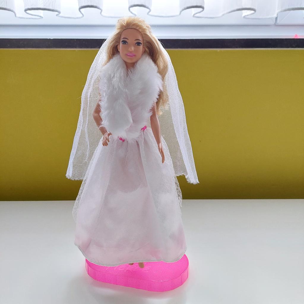 Barbie trouwjurk met sluier, Ophalen of Verzenden, Gebruikt, Barbie
