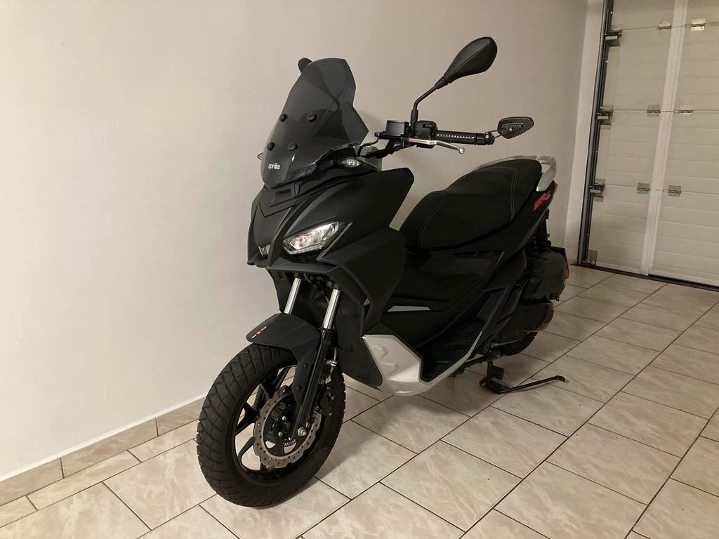 Aprilia SR 125 GT Malossi vario - 1.120km - Black pack! -New