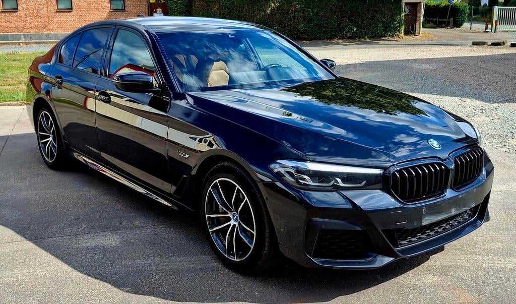 Pack M pour BMW 545e xDrive
Hybride rechargeable • 394 ch, Autos, BMW, Cuir, Euro 6, Entreprise, Entretenue par le concessionnaire